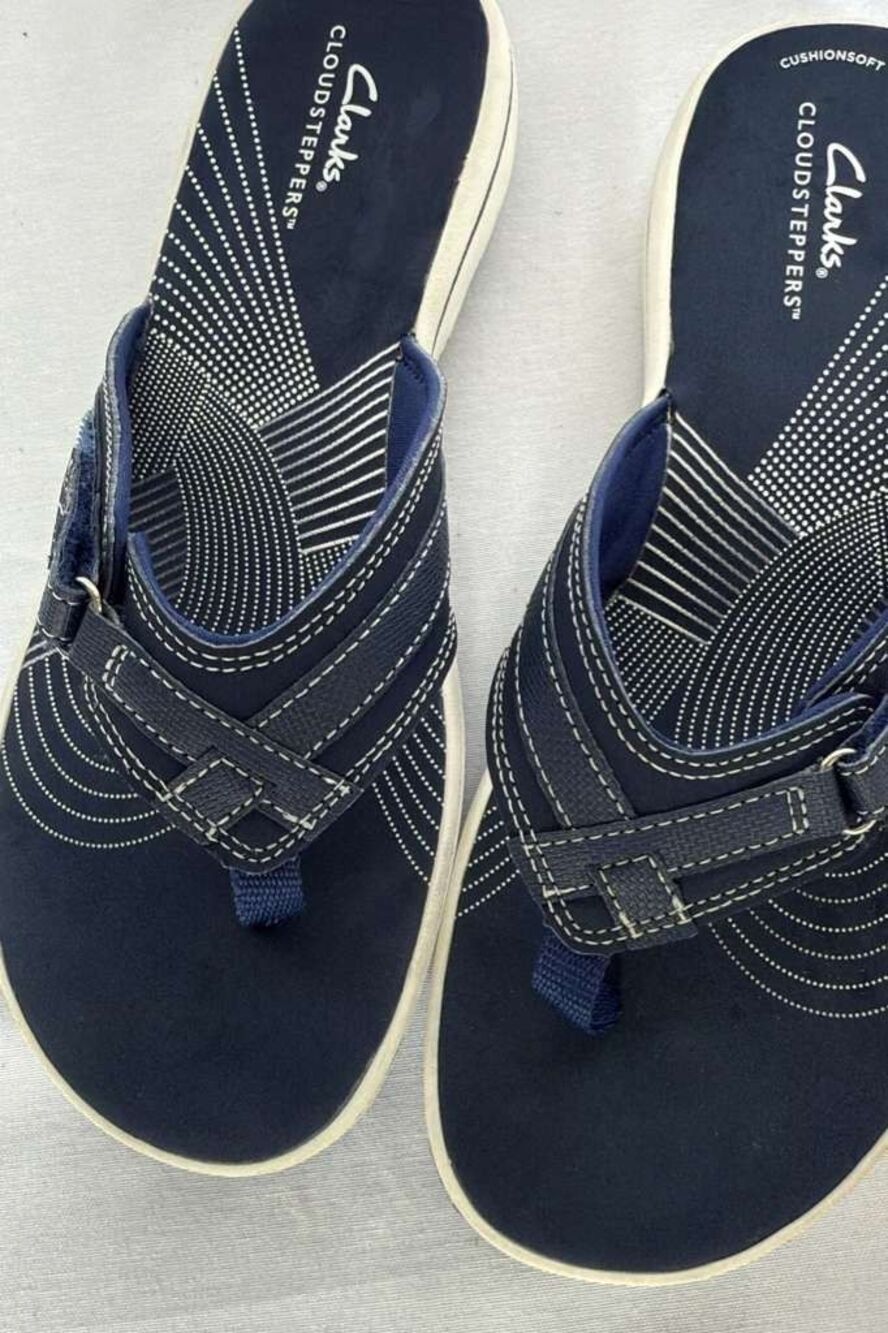 Clarks Cloudsteppers Sandals – Navy – Women’s Size US 10 - Picture 2 of 4